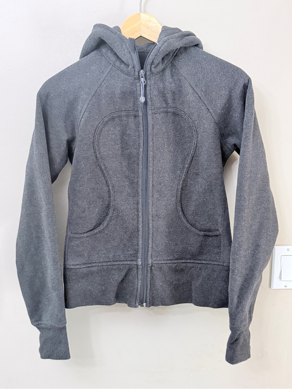 VTG Lululemon OG Scuba Full Zip Hoodie Size 4 Dark Heathered Grey Logo Rare